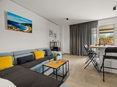 Apartment Crepsa Paradise with Jacuzzi - Couple Getaway - Features photo 14