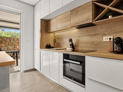 Apartment Crepsa Paradise with Jacuzzi - Couple Getaway - Features photo 18