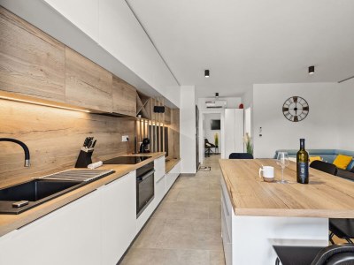 Apartment Crepsa Paradise with Jacuzzi - Couple Getaway - Features photo 19