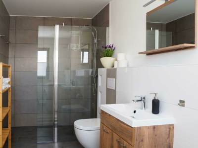 Apartment Appartement/Fewo, Dusche und Bad, WC, 1 Schlafraum - Features photo 13