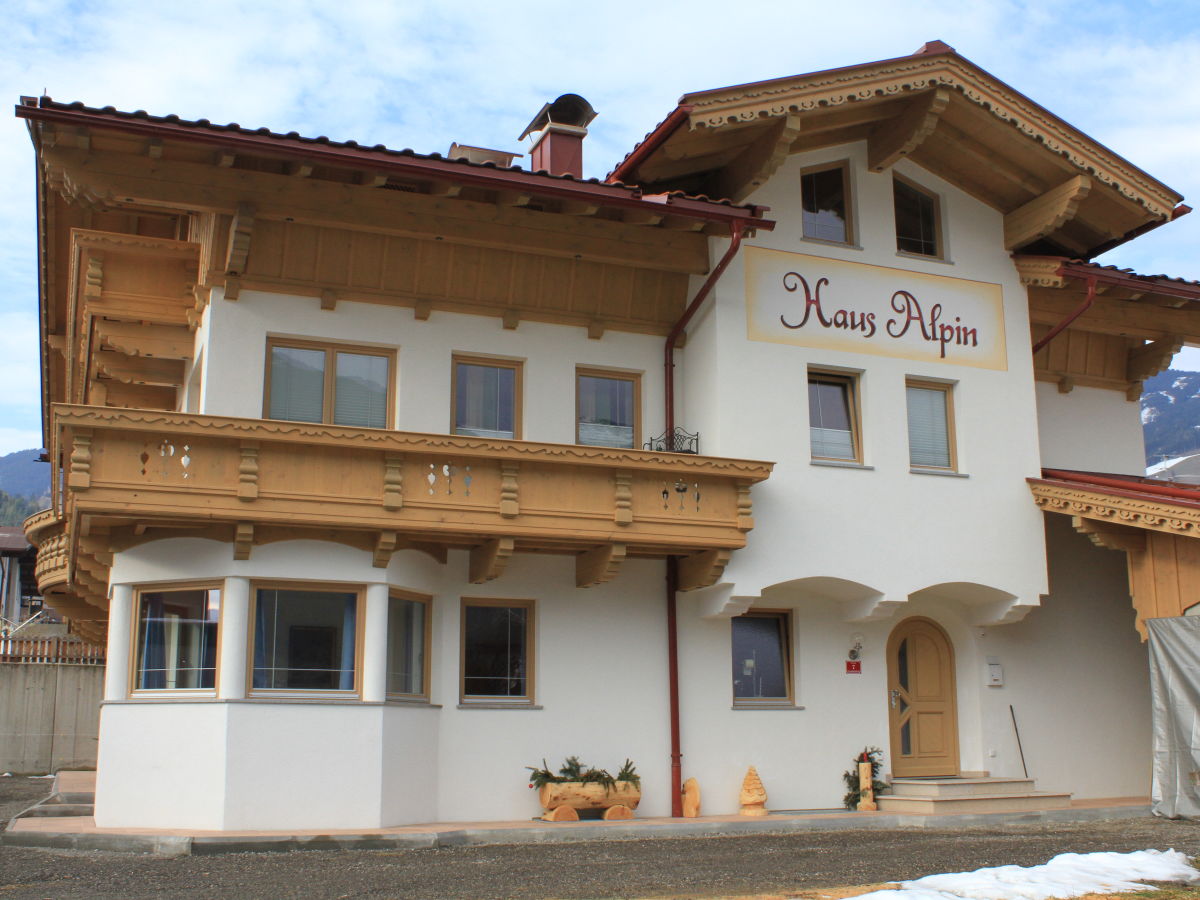 Holiday apartment Haus Alpin 3
