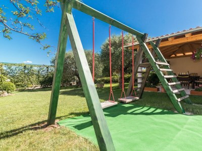 Holiday apartment Holiday apartment INES with private garden and barbecue near Pula - Outdoor photo 14