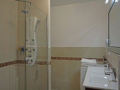 Villa Villa in Var with Hill Views & Pool - Features photo 27