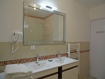 Villa Villa in Var with Hill Views & Pool - Features photo 30