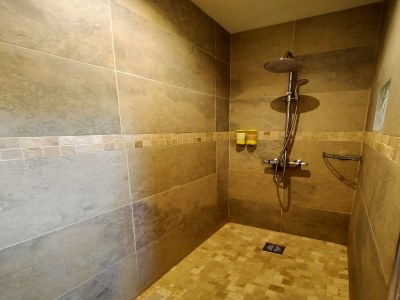 Villa Villa in Var with Hill Views & Pool - Features photo 32