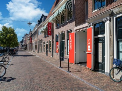 Holiday house 2 adjacent apartments in the heart of Sneek - Outdoor photo 2