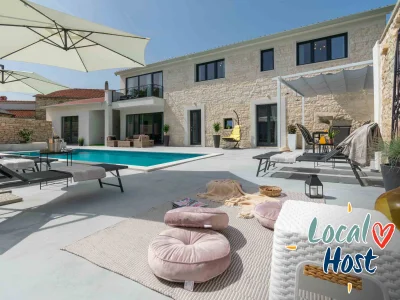 Villa Villa Simone - Designer/ Modern & Heritage Mix in Kringa - Villa