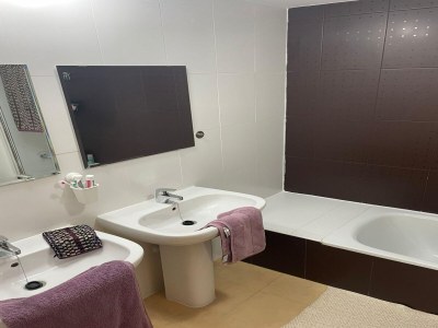 Apartment Modernes Apartment im Golfresort mit Pool - Features photo 22