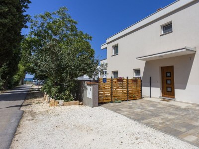 Holiday house Marijeta near beach - Outdoor photo 2