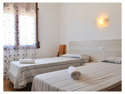 Apartment first line beach apartment sea view beach of pals (321-DUNES) - Features photo 10