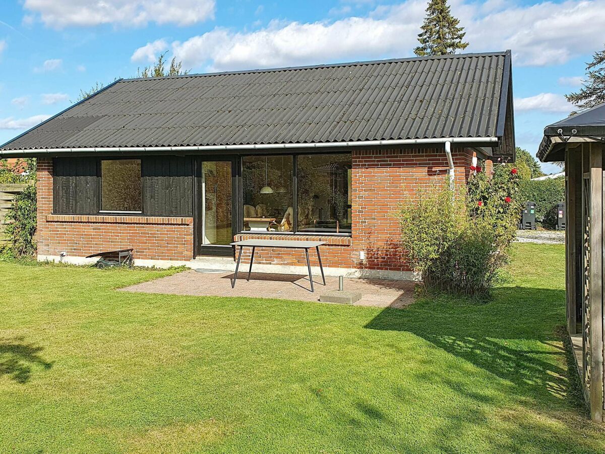 Holiday house 6 person holiday home in Rødvig Stevns-By Traum - Outdoor photo 3