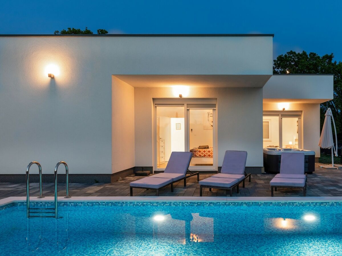 Villa BlueLagoon Pool-Whirlpool - Outdoor photo 4