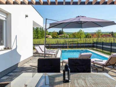 Villa BlueLagoon Pool-Whirlpool - Outdoor photo 8