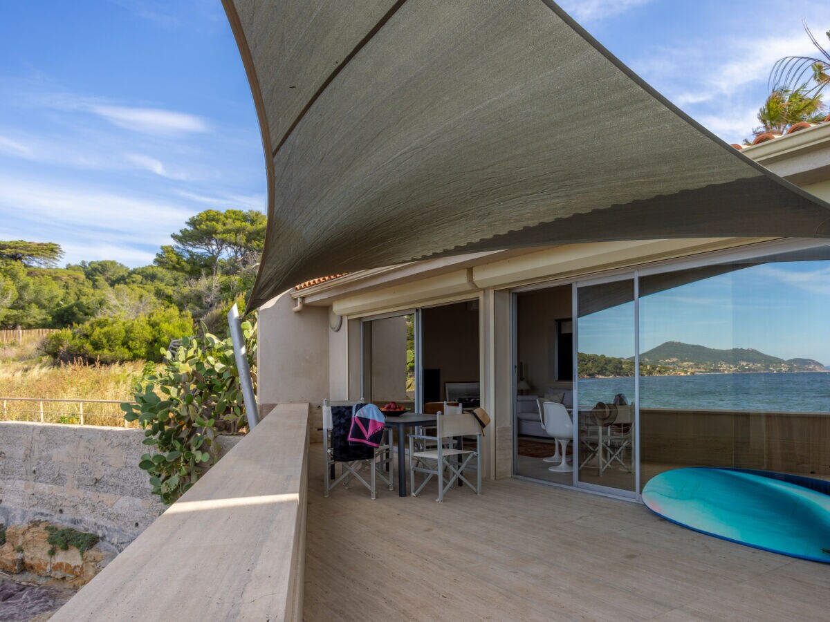 Holiday house MAISON DE LA PLAGE HYERES ALMANARRE - Outdoor photo 2