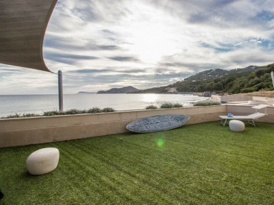 Holiday house MAISON DE LA PLAGE HYERES ALMANARRE - Outdoor photo 3