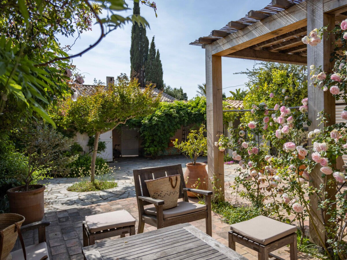 Holiday house LA PERGOLA PORQUEROLLES - Outdoor photo 4