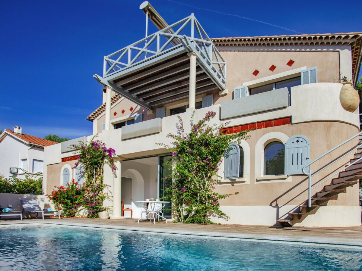 Villa VILLA L'AMANDIER BANDOL SUR MER