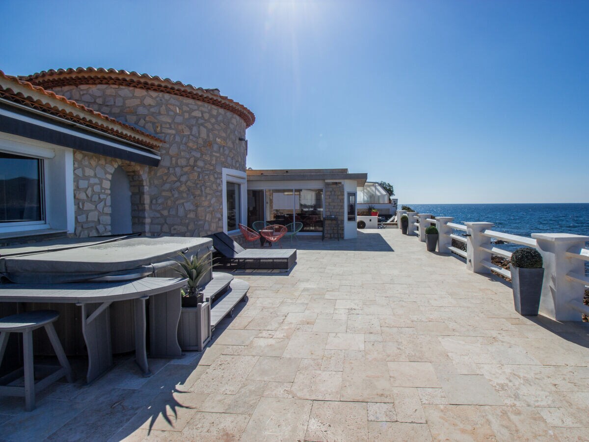Villa VILLA LES ALBATROS SAINT MANDRIER SUR MER - Outdoor photo 4