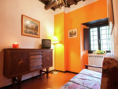 Farmhouse Farmhouse in Dicomano with Tuscan Views - Features photo 8