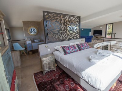 Villa VILLA TITIMAMA CARQUEIRANNE - Features photo 17