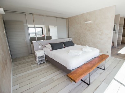 Villa VILLA TITIMAMA CARQUEIRANNE - Features photo 32