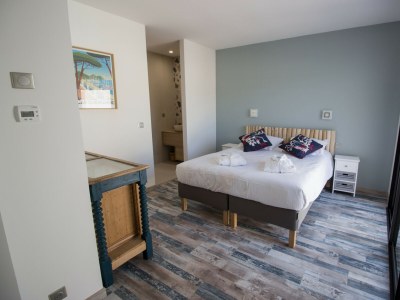 Villa VILLA TITIMAMA CARQUEIRANNE - Features photo 36