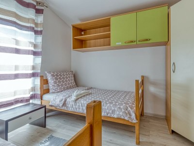 Apartment Mara - Two-Bedroom Apartment with Balcony A2 - Features photo 12