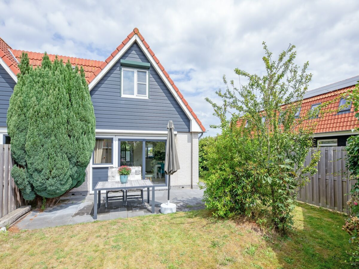 Holiday house Gemütlicher und grüner Texel-Urlaub für zwei