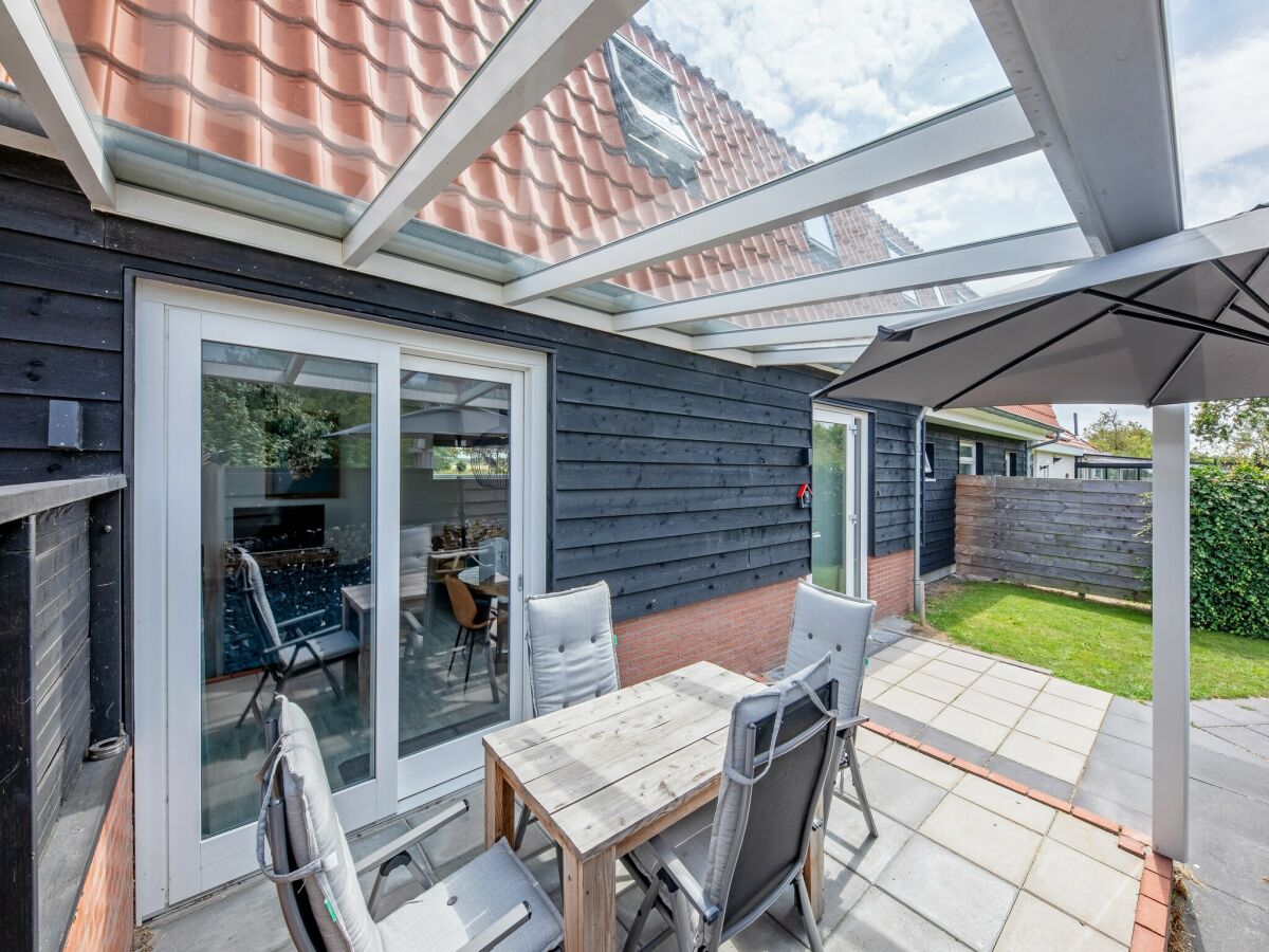 Holiday house Holiday home near forest with wellness garden - Outdoor photo 5