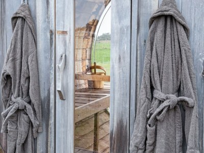 Holiday house Holiday home near forest with wellness garden - Outdoor photo 36