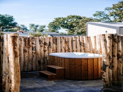 Holiday park Wellness Cabin in Netherlands with Outdoor Spa - Outdoor photo 33