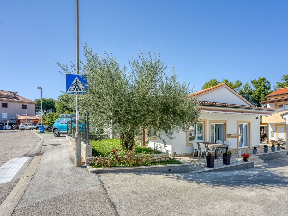 Apartment Apartment Porec-Jug - Outdoor photo 2