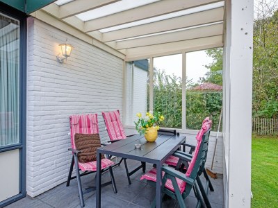 Holiday house Gemütliches Ferienhaus mit Whirlpool auf Texel - Outdoor photo 13