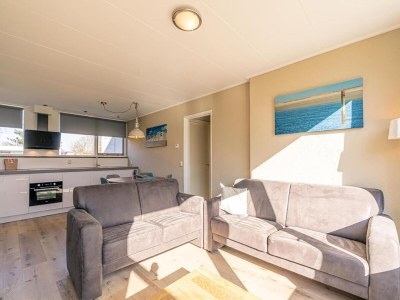 Holiday house Gemütliches Ferienhaus mit Whirlpool auf Texel - Features photo 29