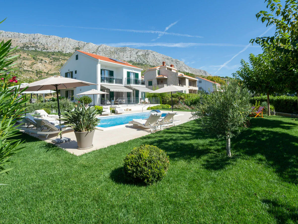 Holiday house Holiday home "Ana"