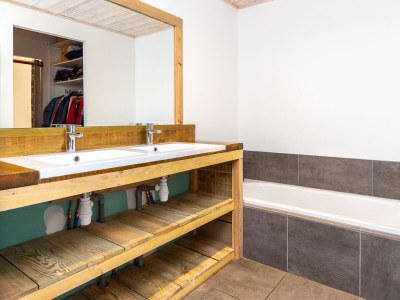 Villa Wooden Villa - Features photo 11