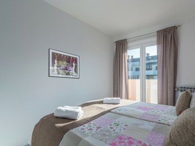 Apartment Apartment Bella with Balcony - Features photo 10