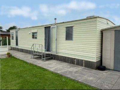 caravan Auw Farm Life Escape in Snowy Eifel - caravan