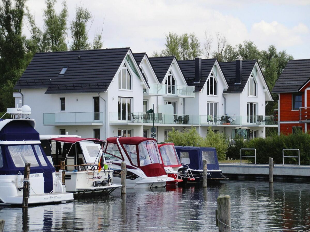 Apartment Appartement Hafenflair am Plauer See - Outdoor photo 2