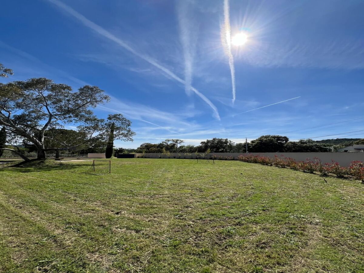 Villa Villa in La Crau with private pool - Outdoor photo 2