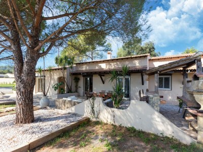 Villa Villa in La Crau with private pool - Outdoor photo 5