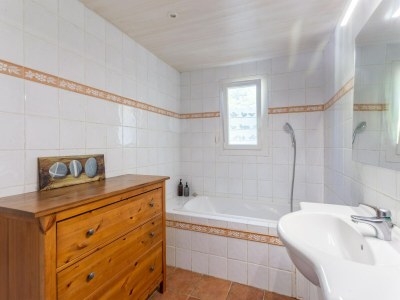 Villa Villa in La Crau with private pool - Features photo 16