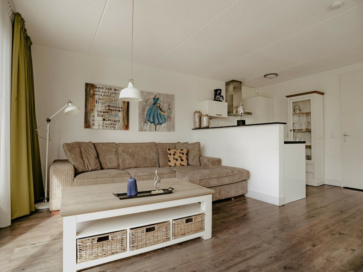 Holiday park Apartment am Uitgeestermeer für 6 Von Belvilla