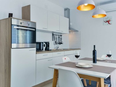 Holiday apartment Olujic 2 - Features photo 20