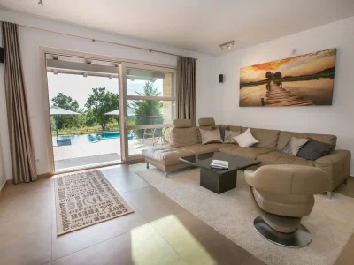 Holiday house Nikolina - Features photo 11