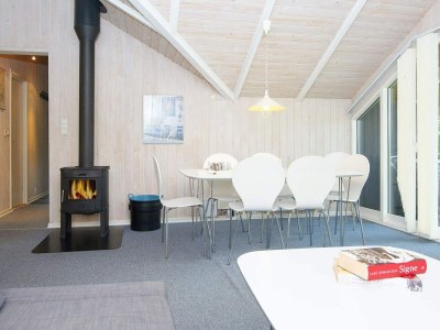 Holiday house 6 person holiday home in Fårvang-By Traum - Outdoor photo 12