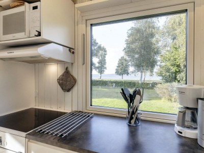 Holiday house Seafront Holiday Home with Hot Tub - Outdoor photo 18