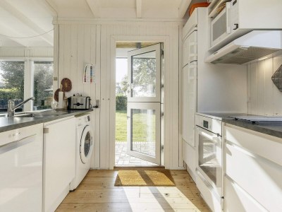 Holiday house Seafront Holiday Home with Hot Tub - Outdoor photo 30