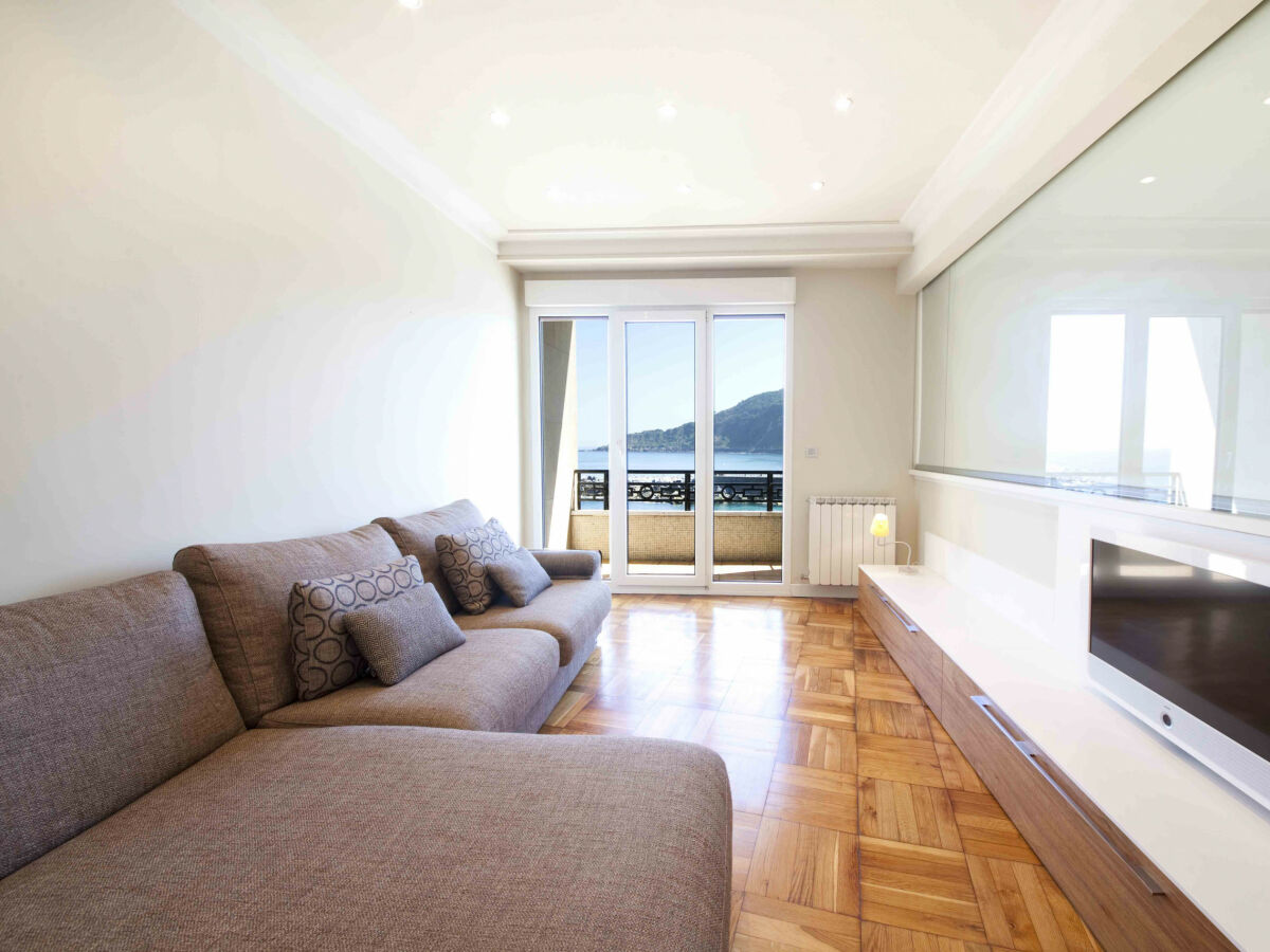 Apartment Acqua | The Rentals Collection - Features photo 3