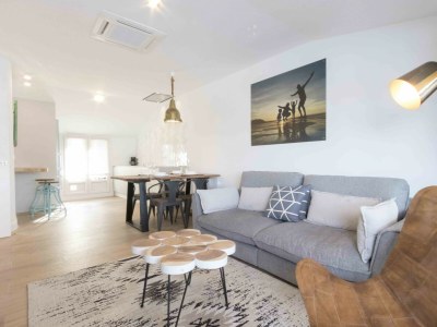 Apartment Atlantic | Rentals Collection - Features photo 9